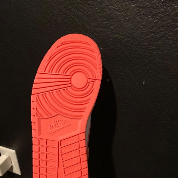 Air Jordan mid - Picture 3 of 3